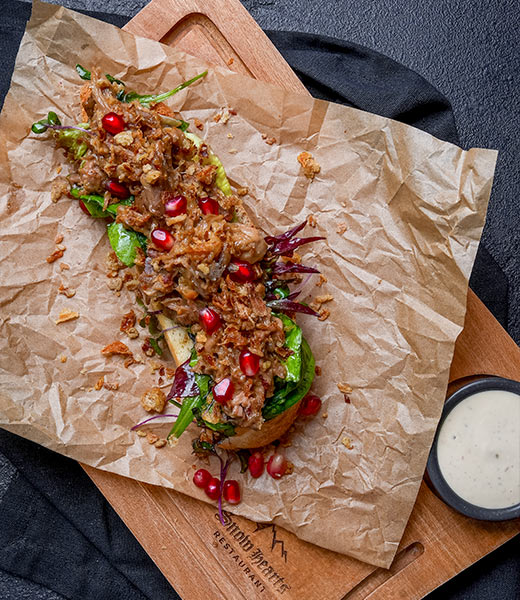 Брускетта с ягненком