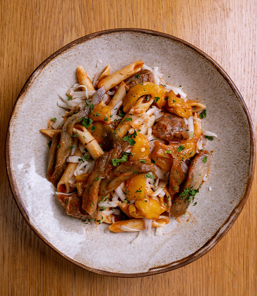 Паста по-кавказски с томленной бараниной