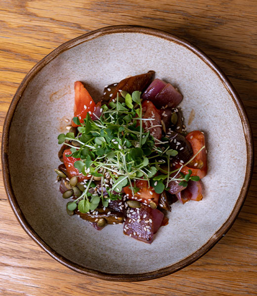 Салат с запеченным баклажаном и томатами